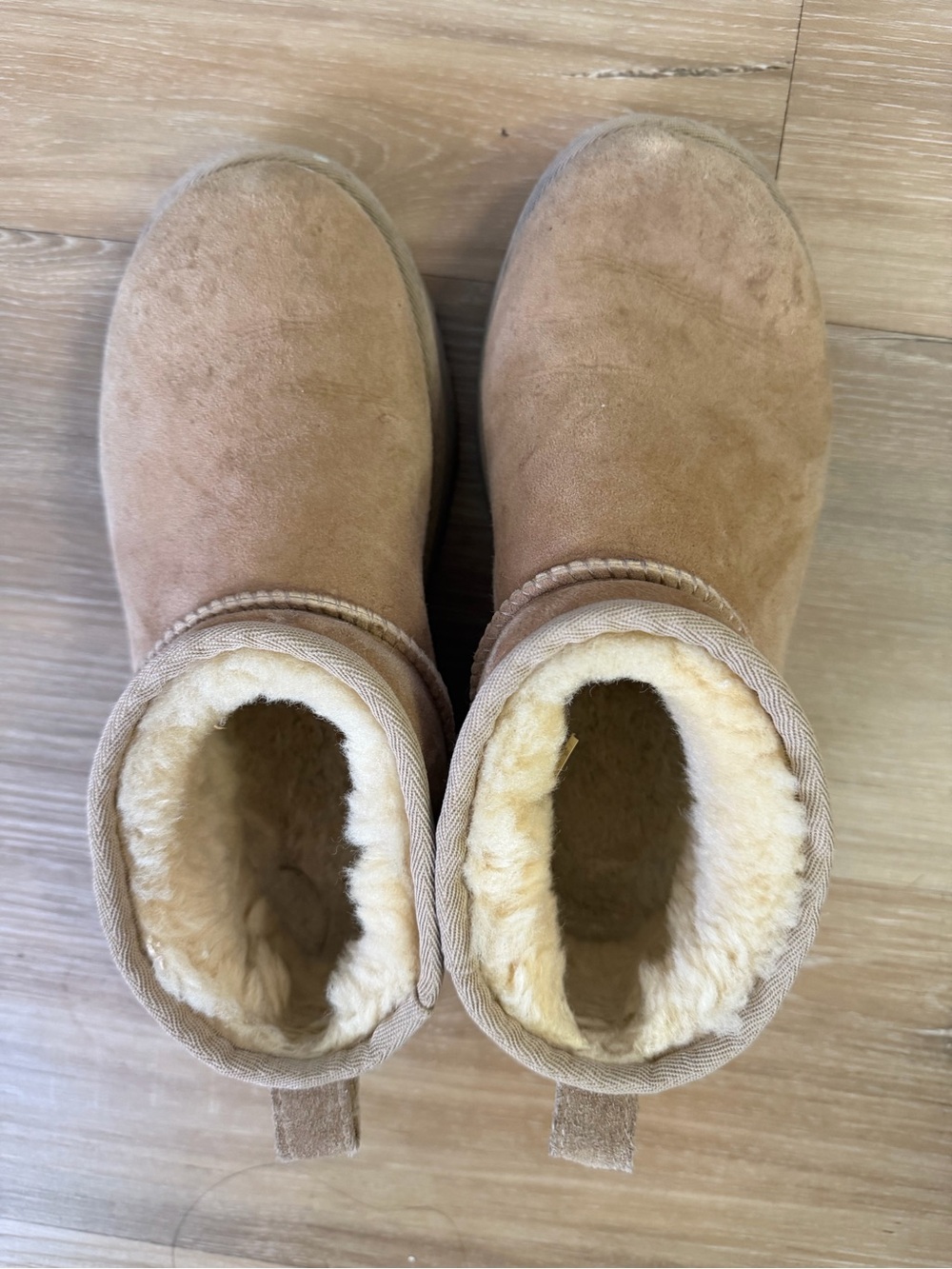 UGG Women's Short Shearling Lined Slippers - Chestnut